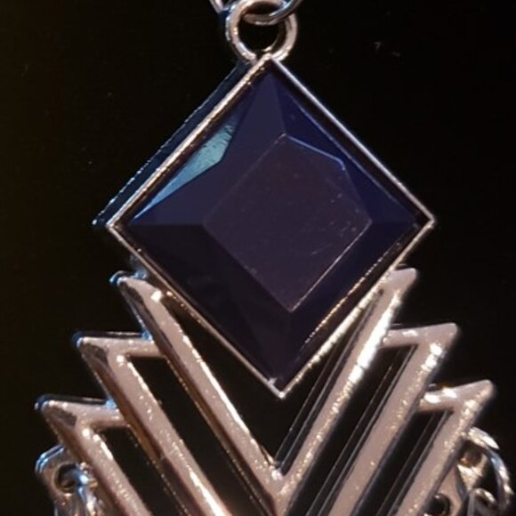 Boho 1980's 18" Silver Tone & Dark Purple Pendant w/ 7 tassels Necklace - Picture 10 of 13